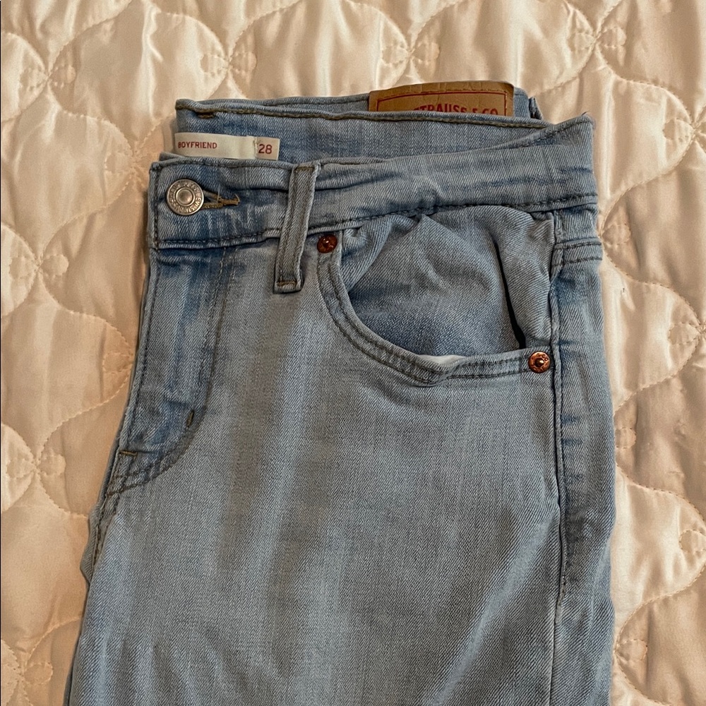 Levi’s Boyfriend Jeans